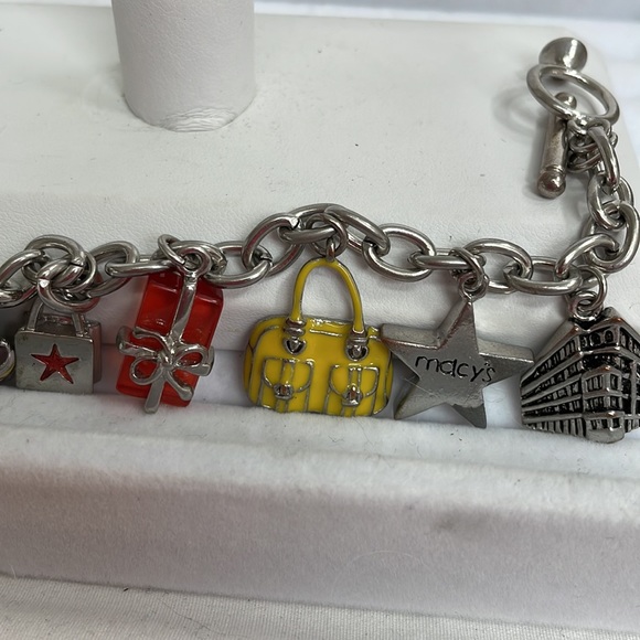 Silver Tone Macys Charm Bracelet. - Picture 3 of 13